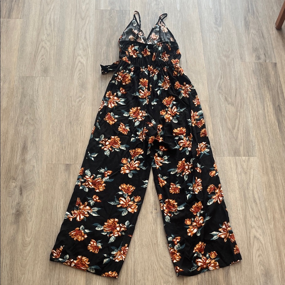 Floral Wide Leg Jumpsuit - Picture 7 of 9